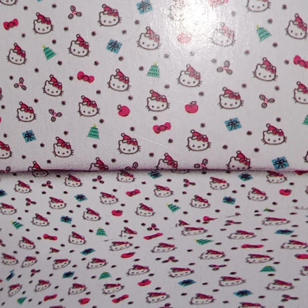 Hello Kitty and Friends Christmas Queen Sheet Set - 100% Cotton - Picture 2 of 5